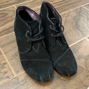 Bobs ankle wedged booties